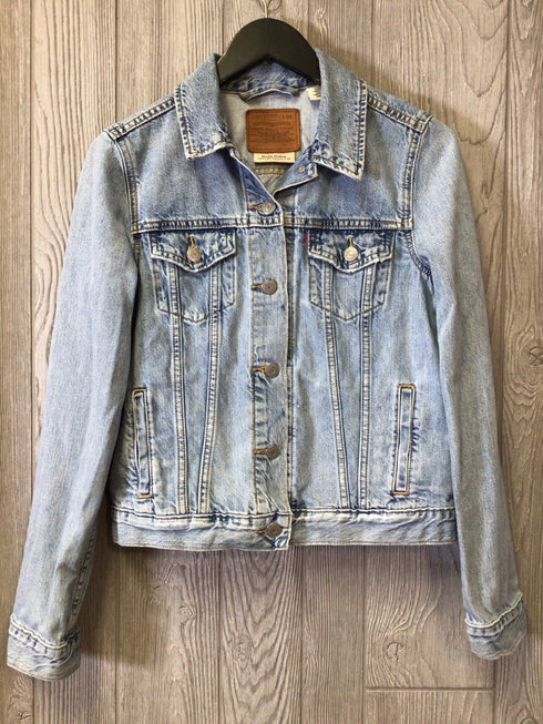 Levi Premium Denim Trucker Jacket Size Medium